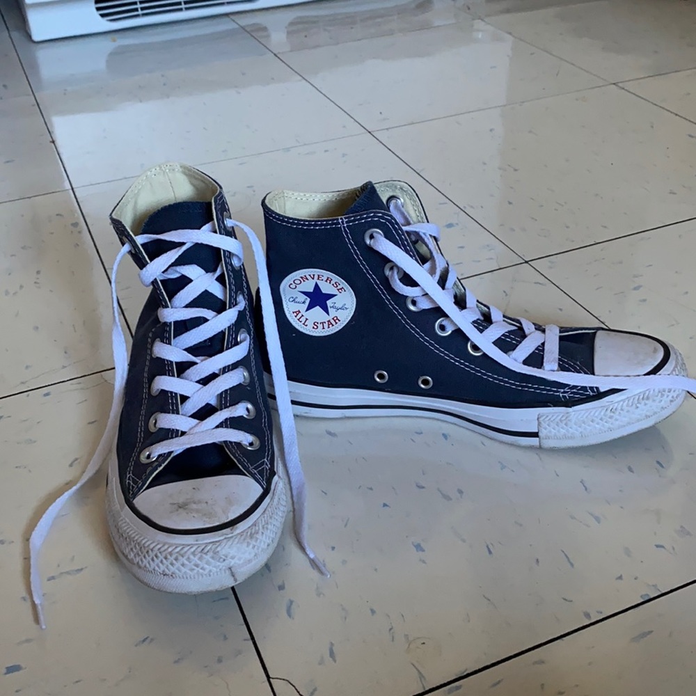 Navy High Top Chuck Taylor Converse size 7.5 W